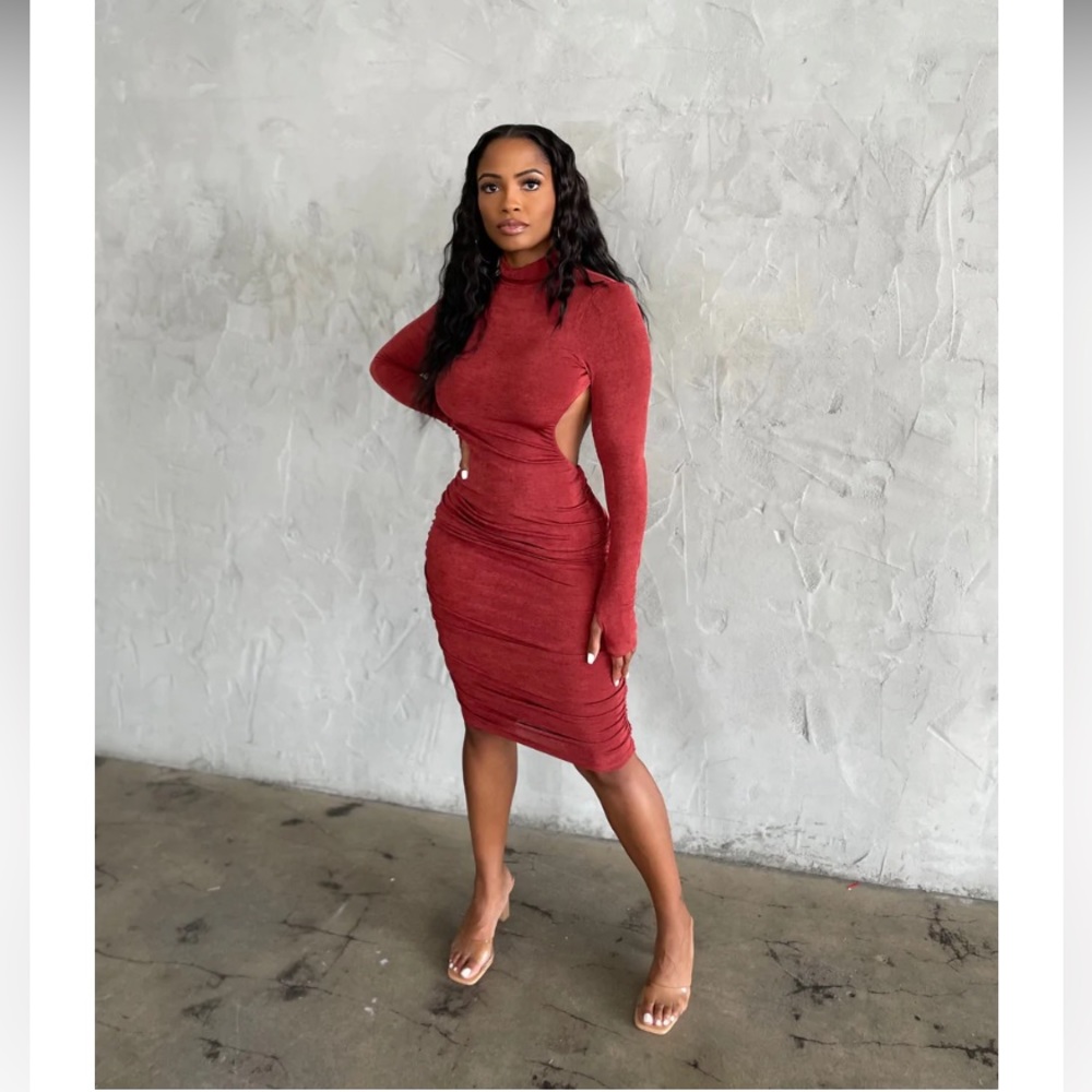 Mila Midi Backless Dress